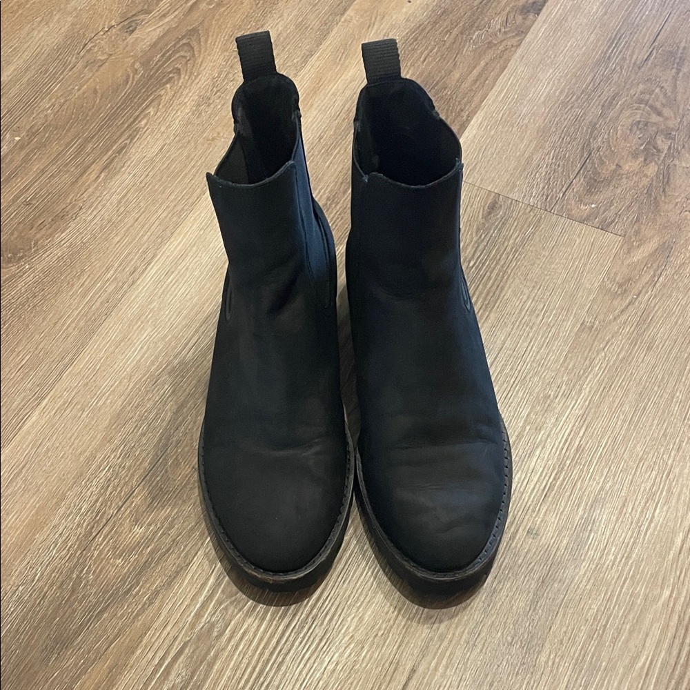Thursday Boots Women’s Legend Chelsea Boot – Black Matte – Size 8